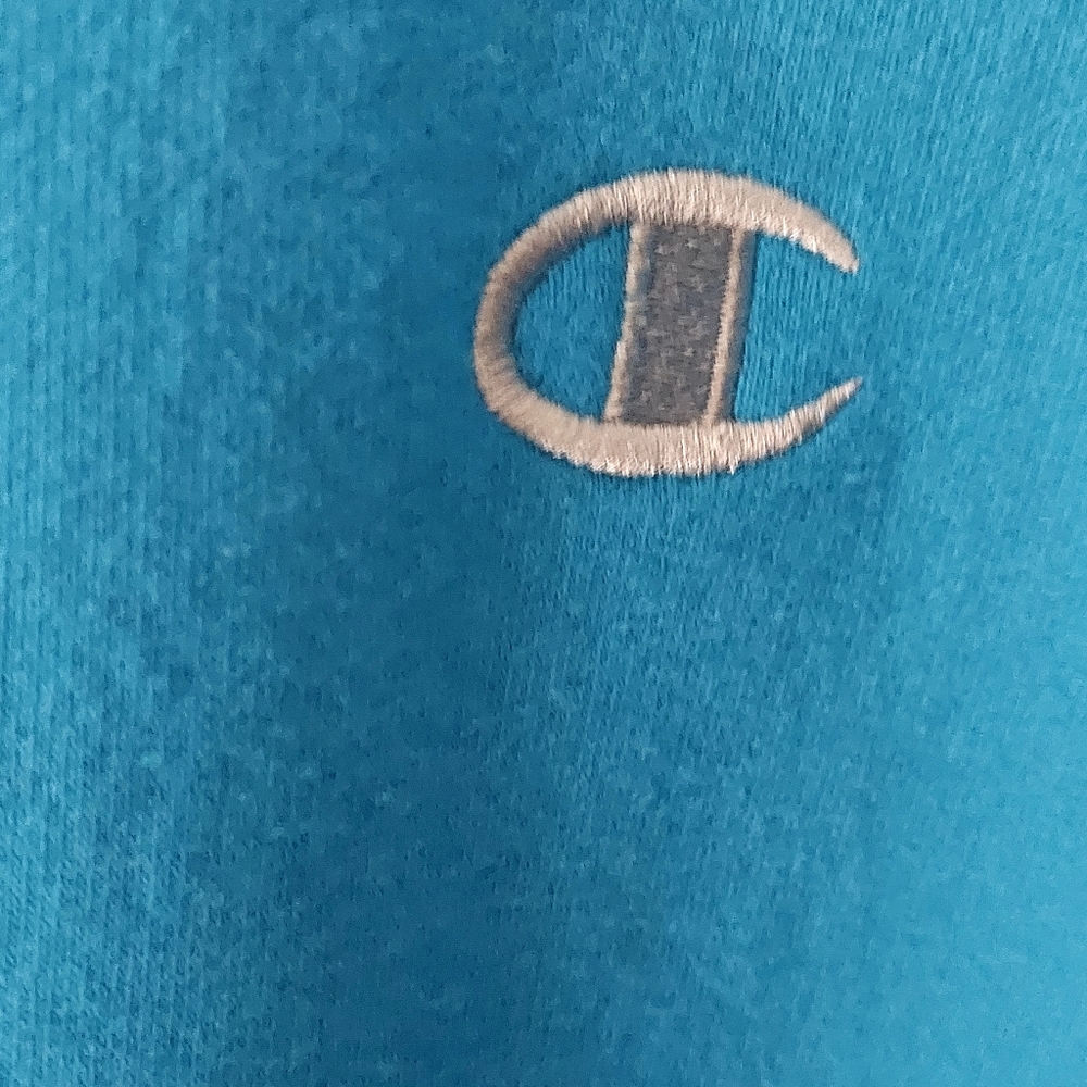 Champion Sweatshirt - Picture 3 of 7